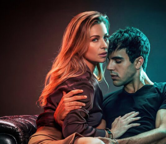 Vale a pena assistir Desejo na Netflix? Suspense mexicano usa uma traição para mostrar até onde alguém pode ir quando perde o controle