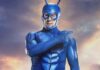 The Tick chega ao catálogo da Netflix e resgata uma das adaptações de super-heróis mais diferentes dos últimos anos