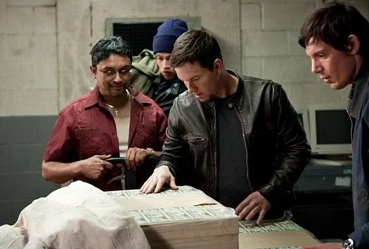 Contrabando | Mark Wahlberg volta ao crime para salvar a família no Cine Maior deste domingo (20)